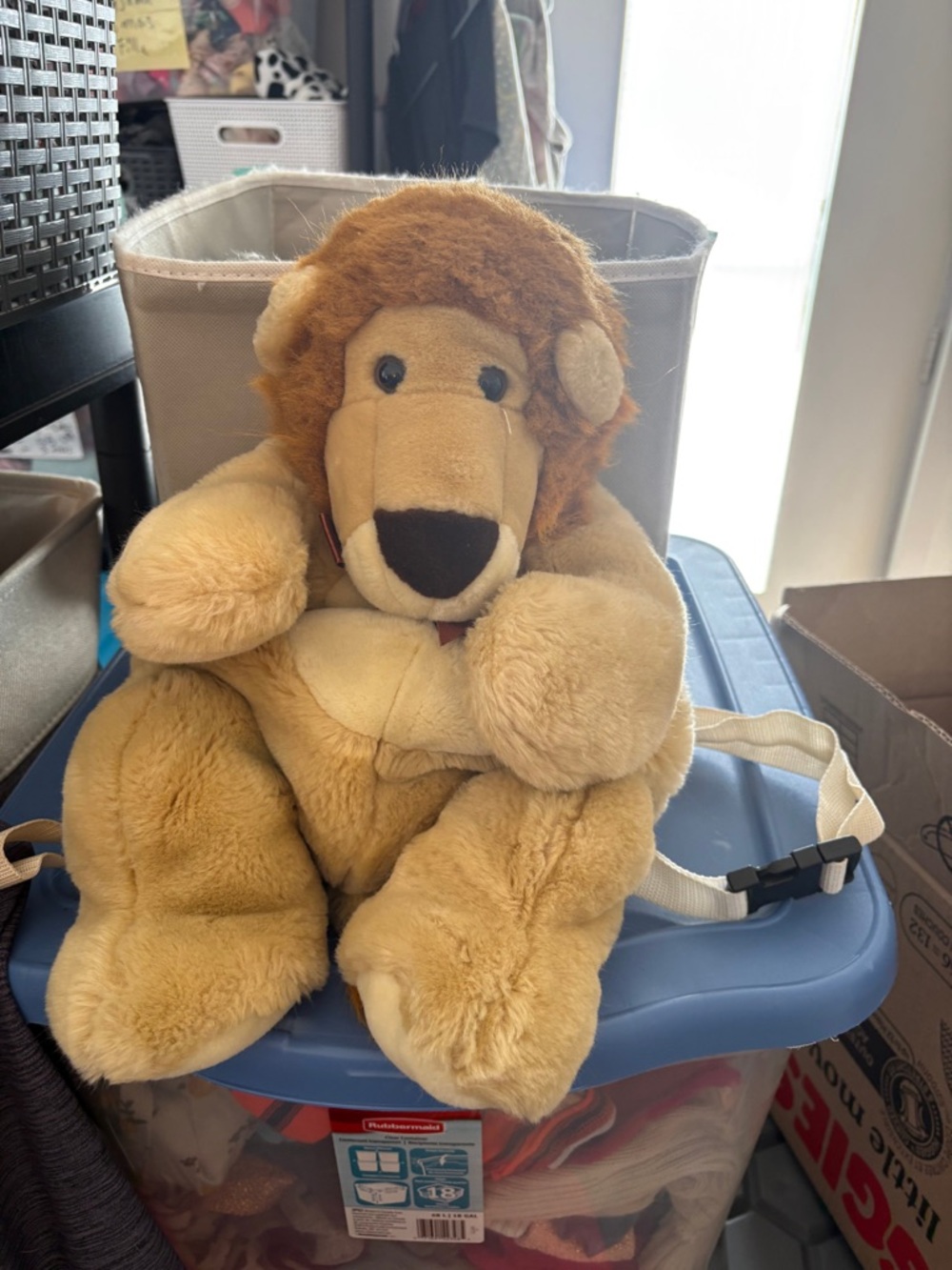 Plush Lion Kids Backpack - Soft Tan and Brown Stuffed Animal VINTAGE